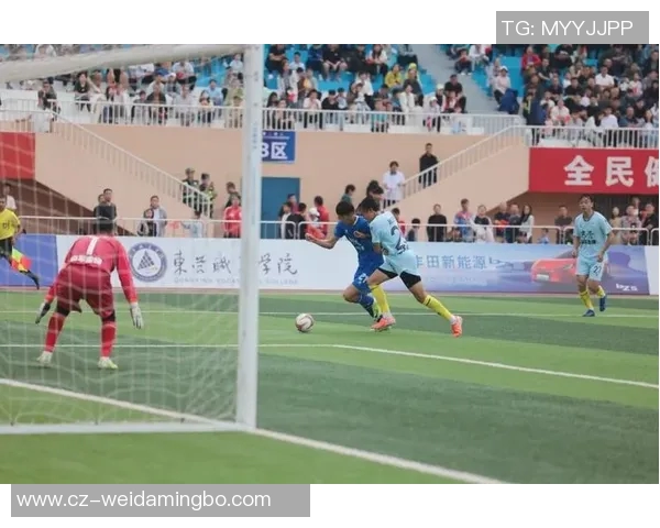 足球球星国辉奋勇拼搏点燃赛场激情书写传奇新篇章